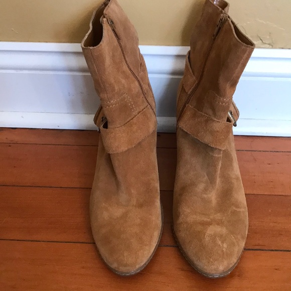 Anne Klein Booties - Picture 2 of 4